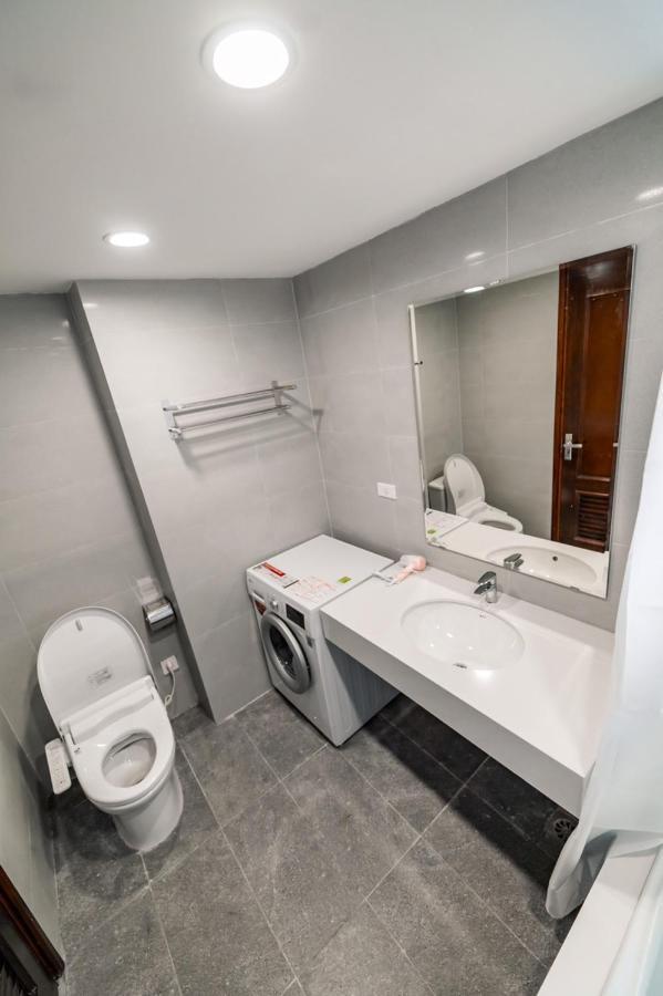 T&B Housing Aparthotel Hanoi Buitenkant foto