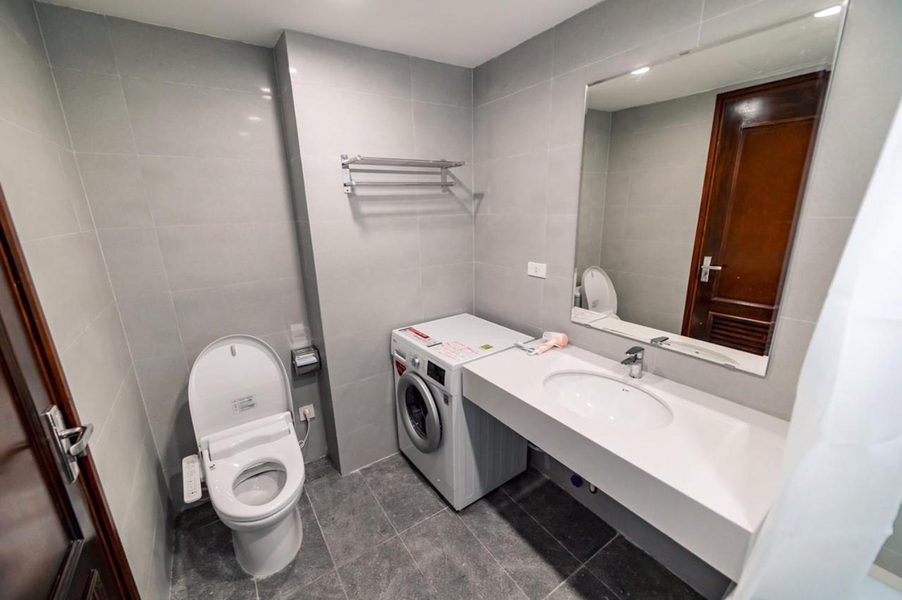 T&B Housing Aparthotel Hanoi Buitenkant foto